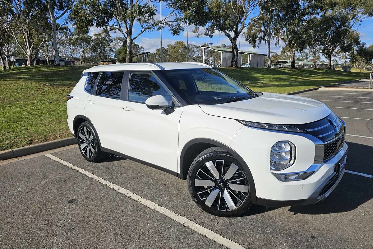 2025 Mitsubishi Outlander Aspire ZM