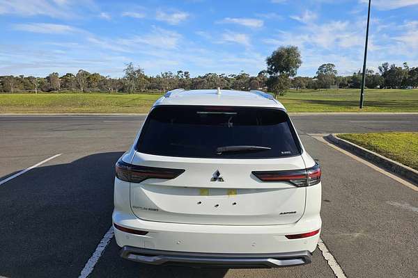 2025 Mitsubishi Outlander Aspire ZM