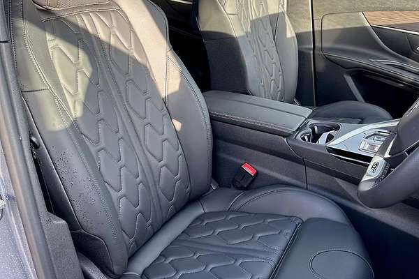 2022 Peugeot 5008 GT Sport P87