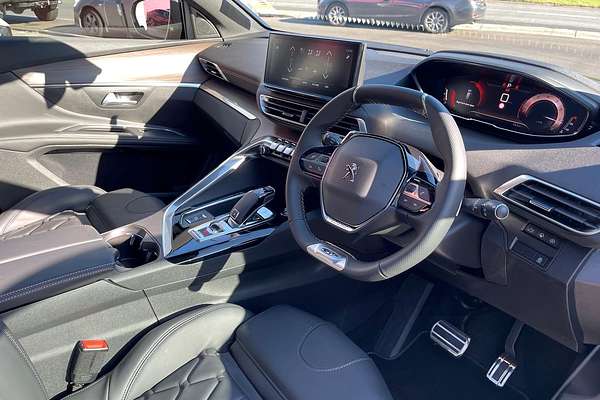 2022 Peugeot 5008 GT Sport P87
