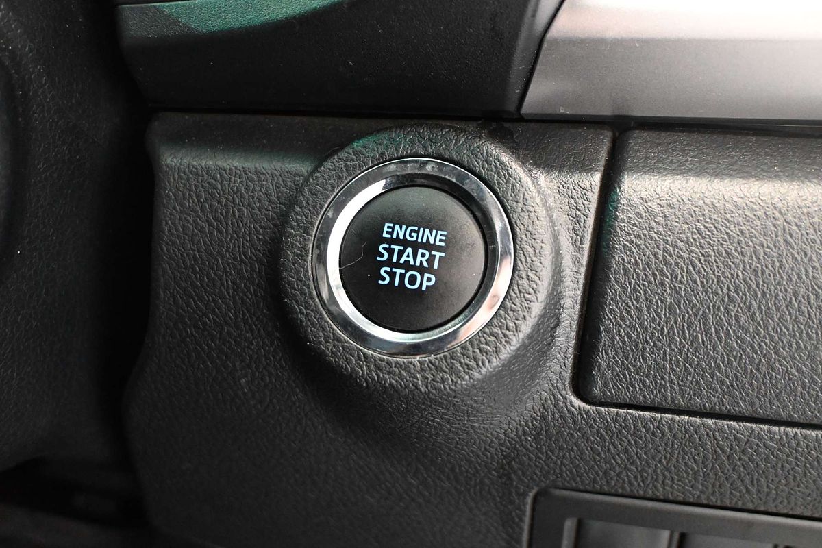 2023 Toyota Hilux SR5 GUN126R 4X4