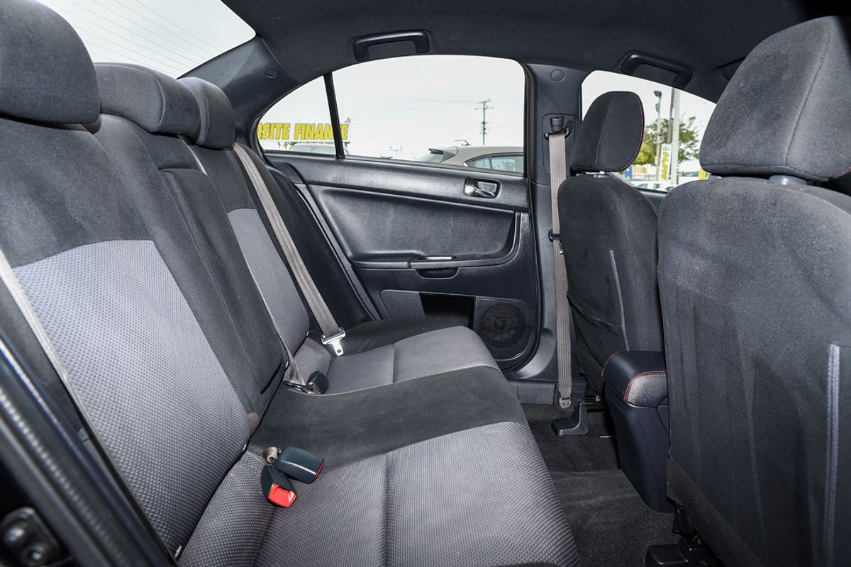 2017 Mitsubishi Lancer Black Edition CF