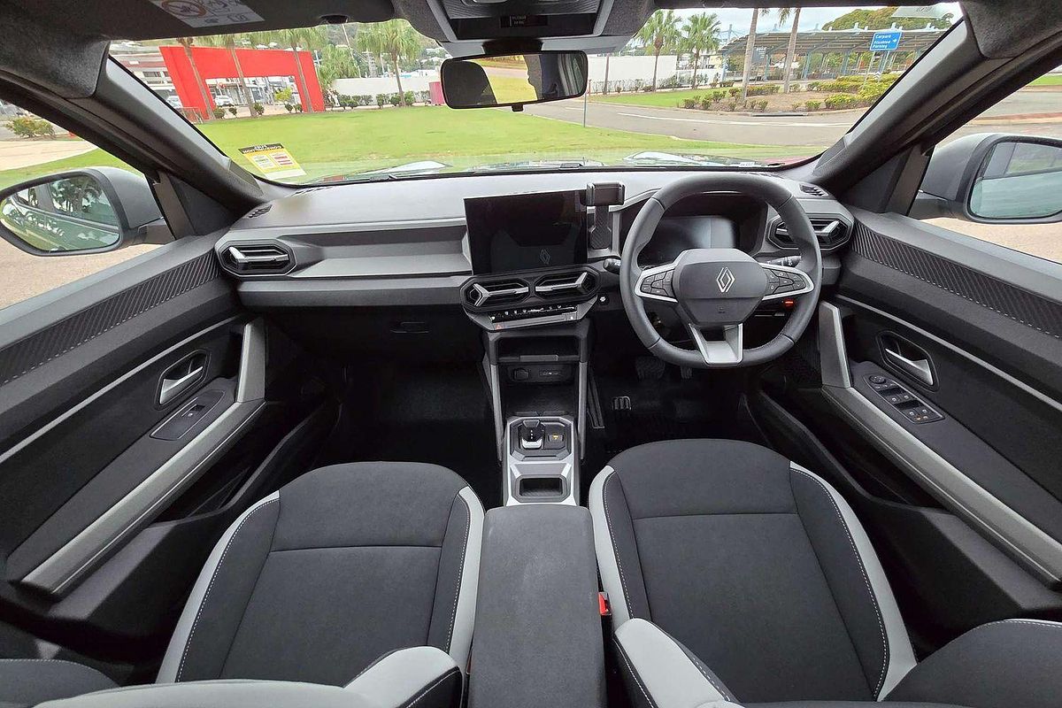 2025 Renault Duster Techno X1311