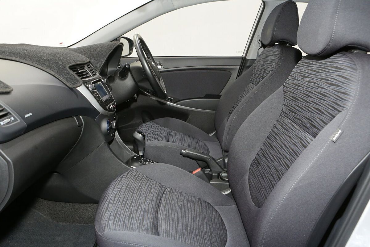 2017 Hyundai Accent Sport RB6
