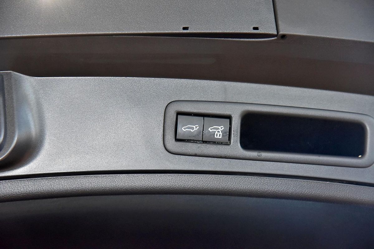 2022 Lexus UX UX250h Luxury MZAH10R