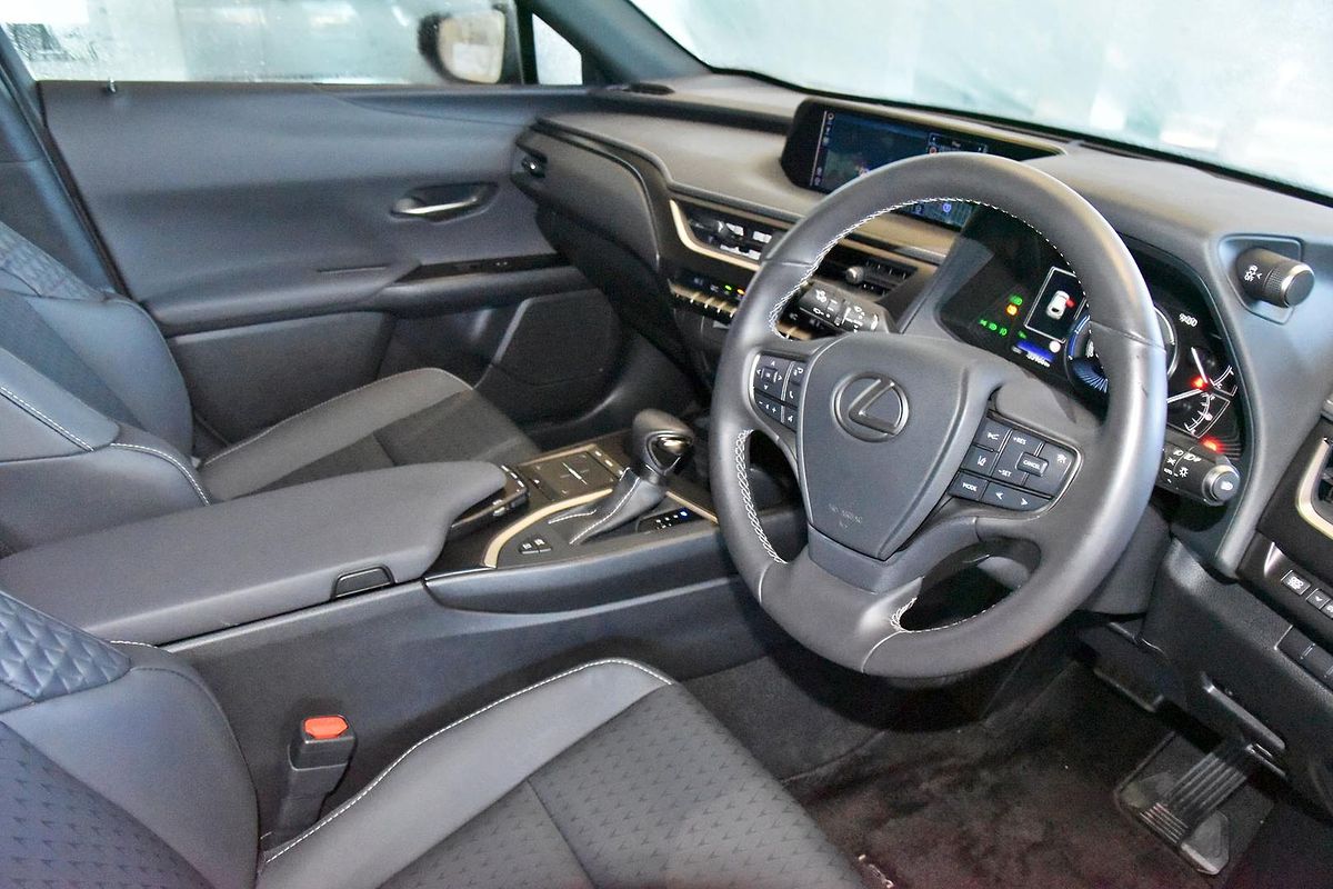 2022 Lexus UX UX250h Luxury MZAH10R