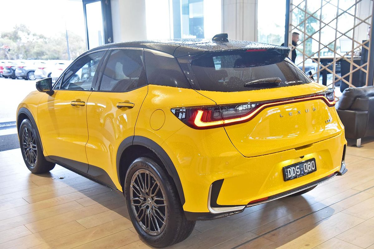 2024 Lexus LBX Sports Luxury MAYH10R