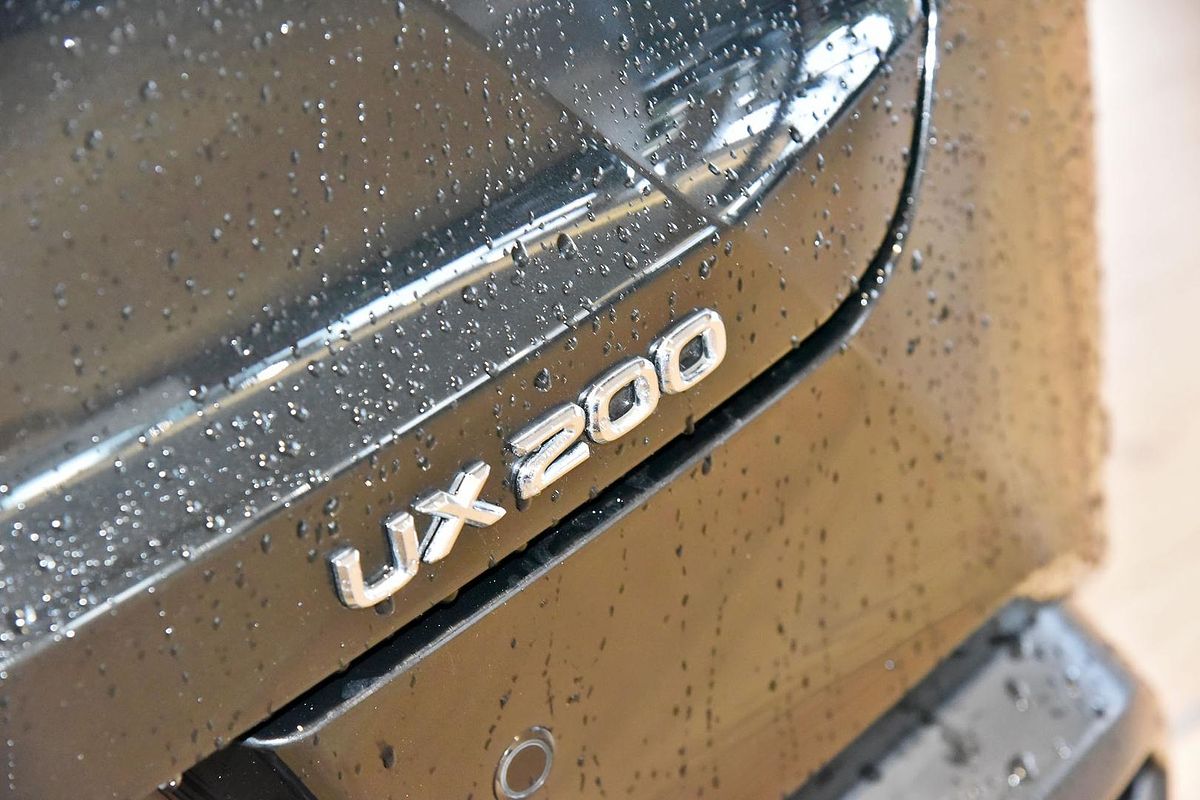 2018 Lexus UX UX200 Luxury MZAA10R