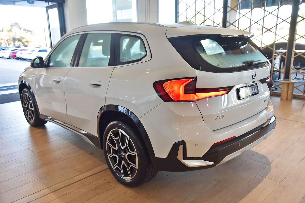 2023 BMW X1 xDrive20i U11