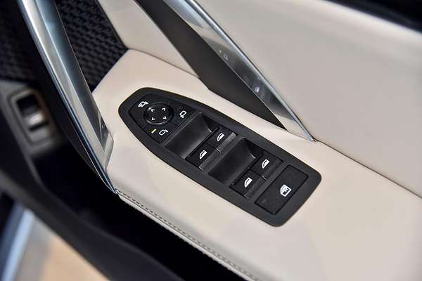 2023 BMW X1 xDrive20i U11