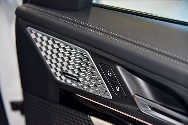 2023 BMW X1 xDrive20i U11