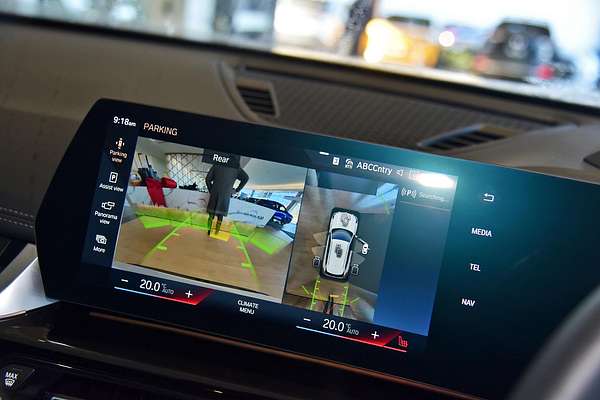 2023 BMW X1 xDrive20i U11