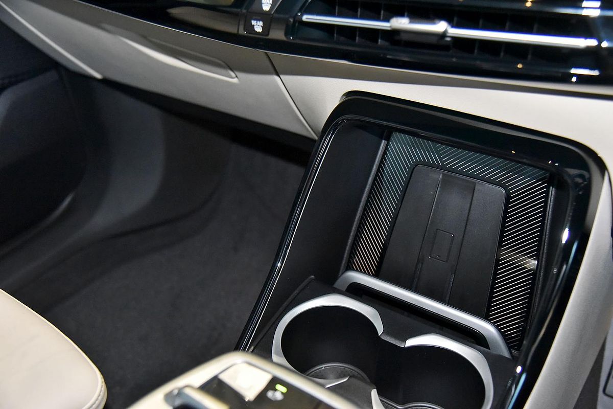 2023 BMW X1 xDrive20i U11