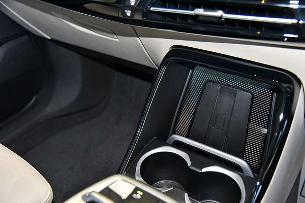 2023 BMW X1 xDrive20i U11