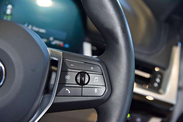 2023 BMW X1 xDrive20i U11