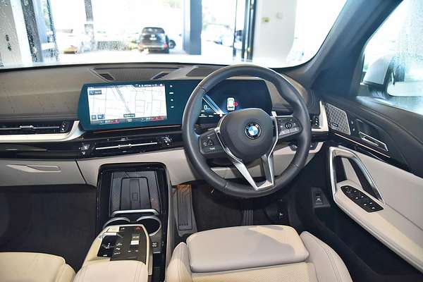 2023 BMW X1 xDrive20i U11