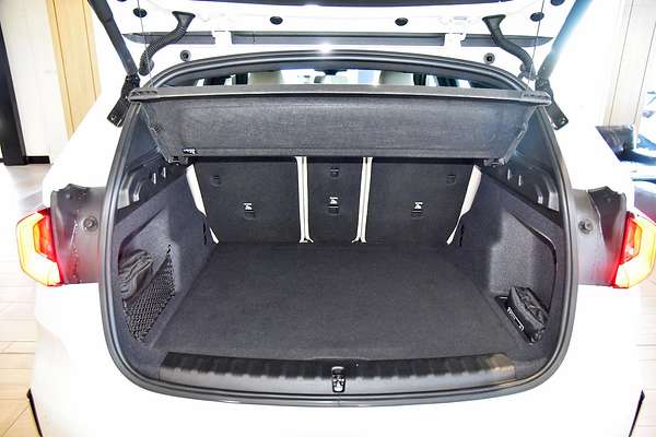 2023 BMW X1 xDrive20i U11
