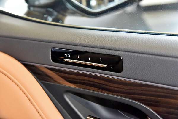 2022 Lexus LX LX600 VJA310R