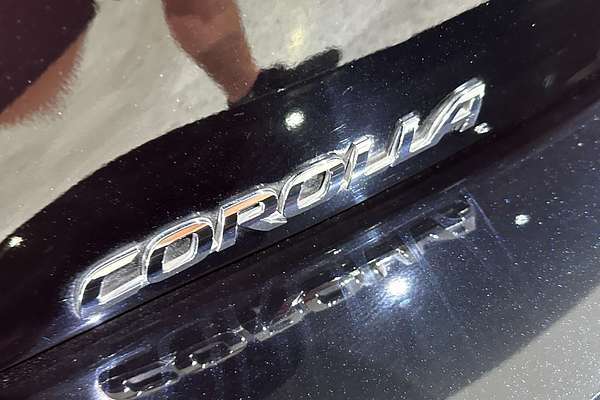 2020 Toyota Corolla ZR Hybrid ZWE211R