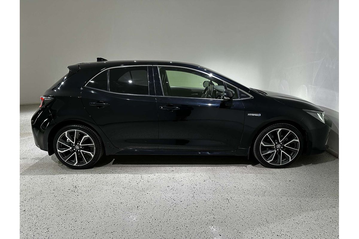 2020 Toyota Corolla ZR Hybrid ZWE211R