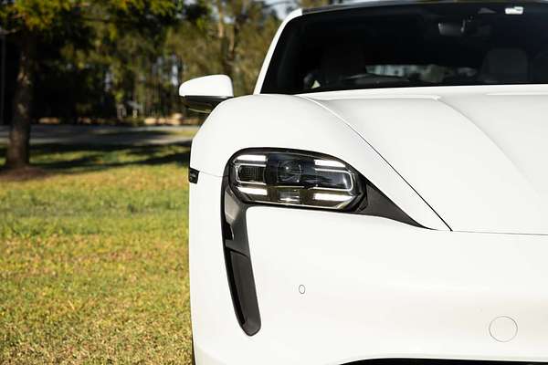 2022 Porsche Taycan  Y1A
