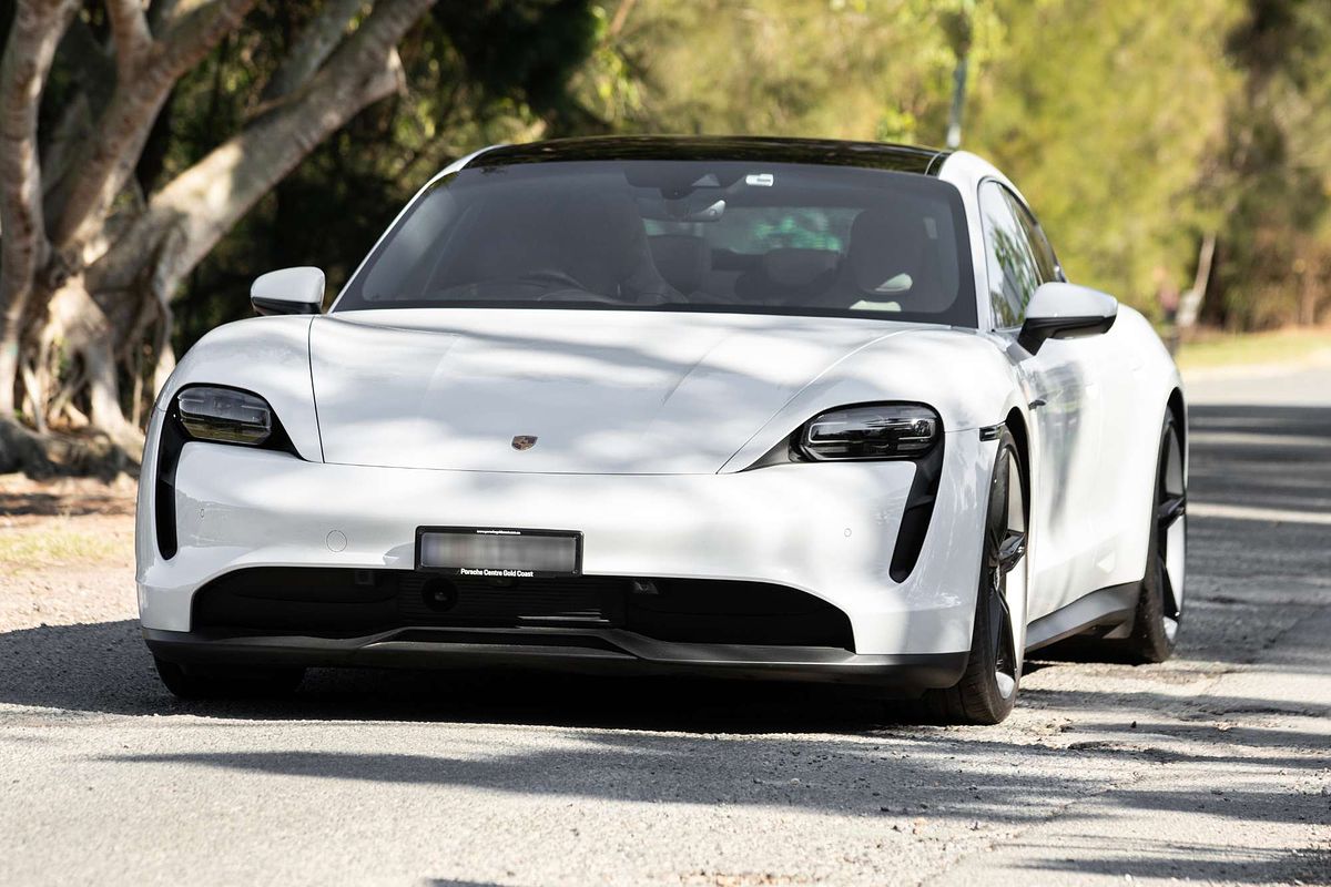 2022 Porsche Taycan  Y1A