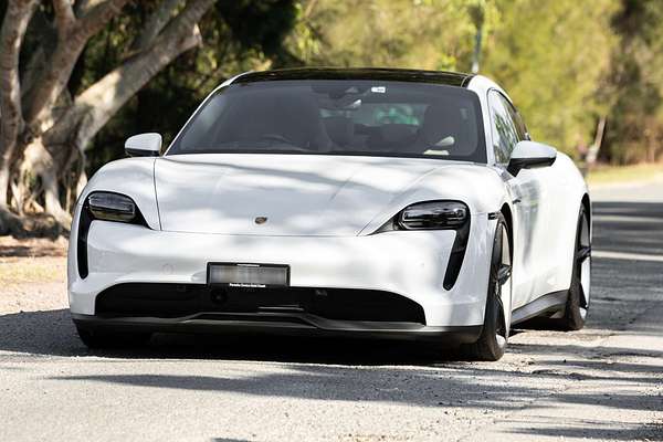 2022 Porsche Taycan  Y1A