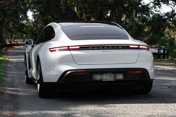 2022 Porsche Taycan  Y1A