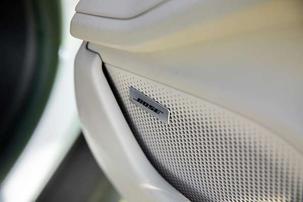 2022 Porsche Taycan  Y1A