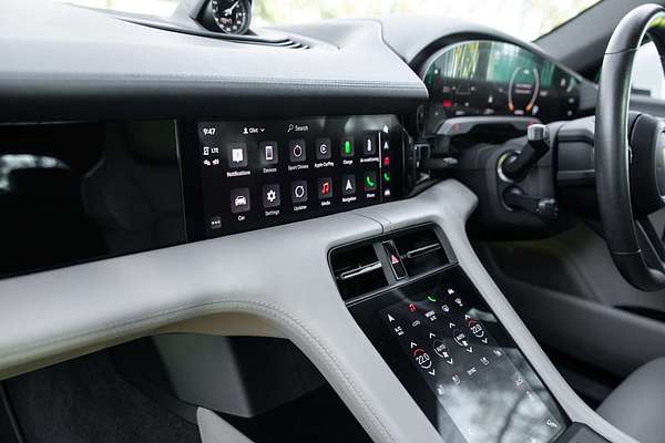 2022 Porsche Taycan  Y1A