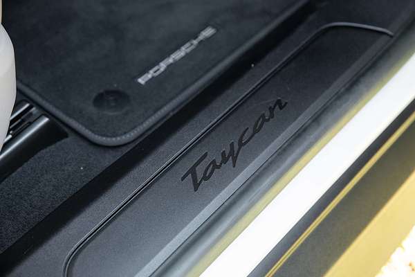 2022 Porsche Taycan  Y1A
