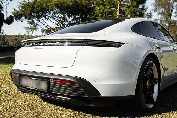 2022 Porsche Taycan  Y1A
