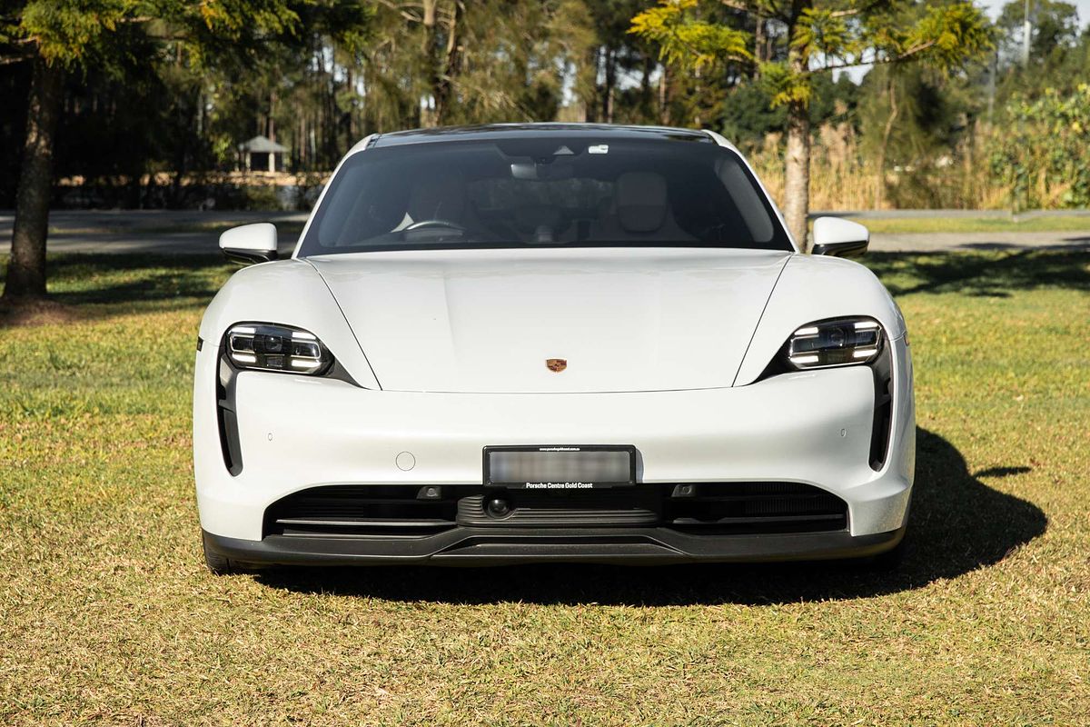 2022 Porsche Taycan  Y1A
