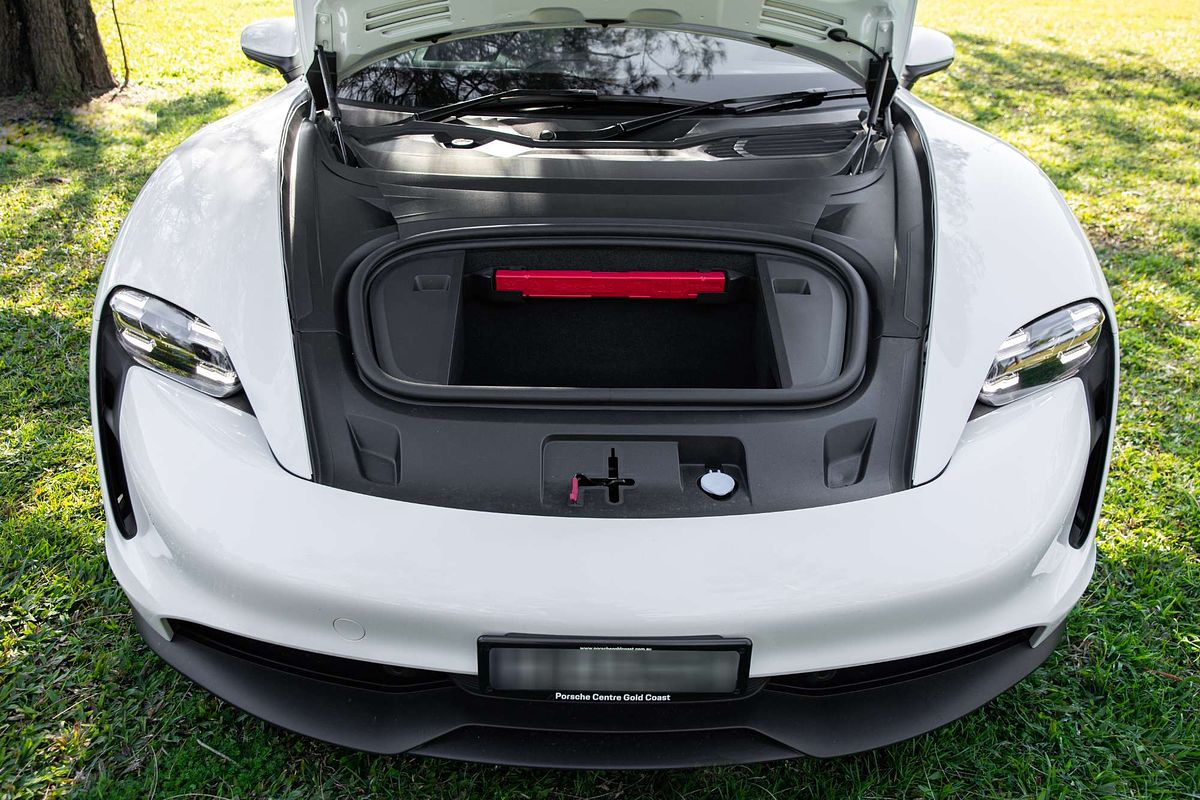 2022 Porsche Taycan  Y1A