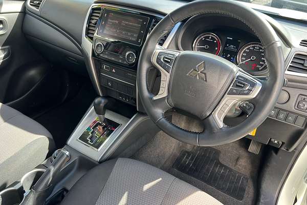 2021 Mitsubishi Triton GLX-R MR 4X4