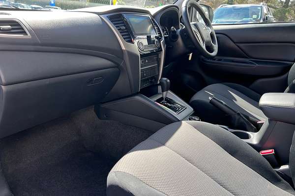 2021 Mitsubishi Triton GLX-R MR 4X4