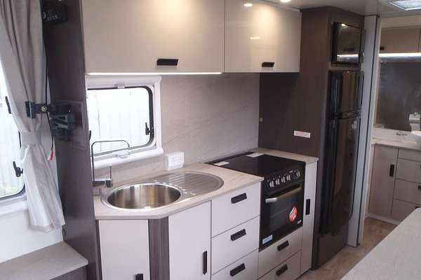 2022 Jayco Journey 18.55-3.Jy-My22
