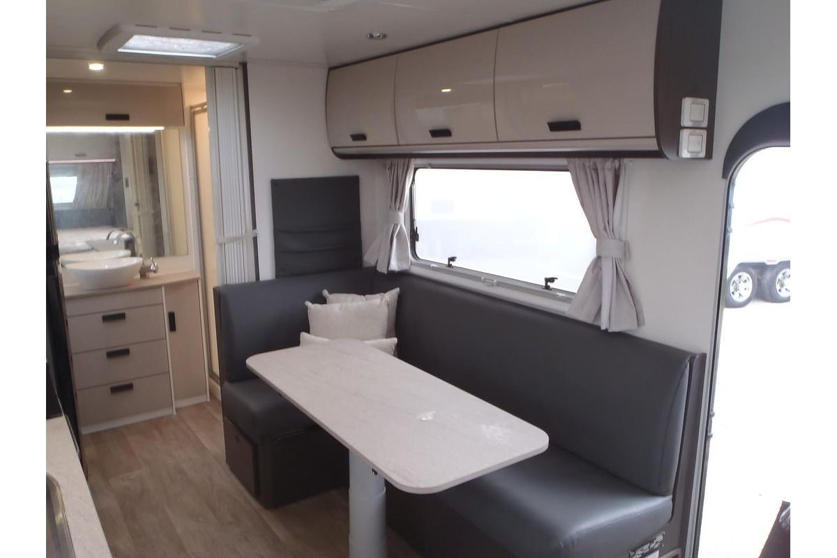 2022 Jayco Journey 18.55-3.Jy-My22