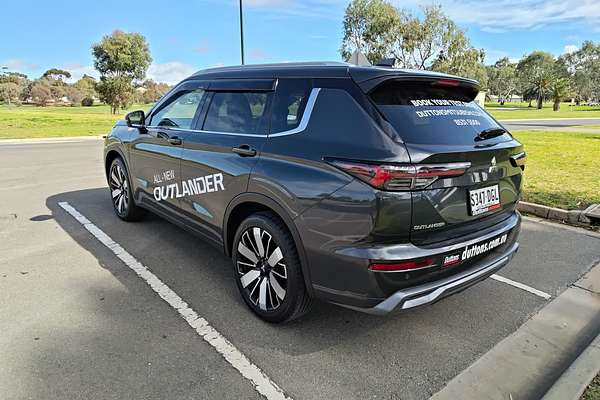 2025 Mitsubishi Outlander Exceed ZM