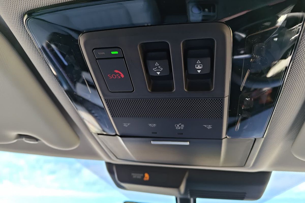 2025 Mitsubishi Outlander Exceed ZM