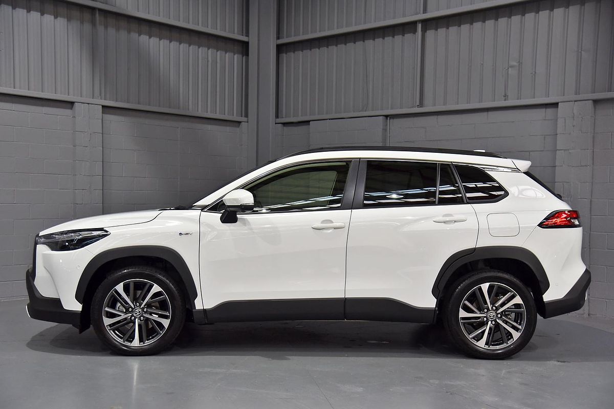 2024 Toyota Corolla Cross Atmos MXGH10R