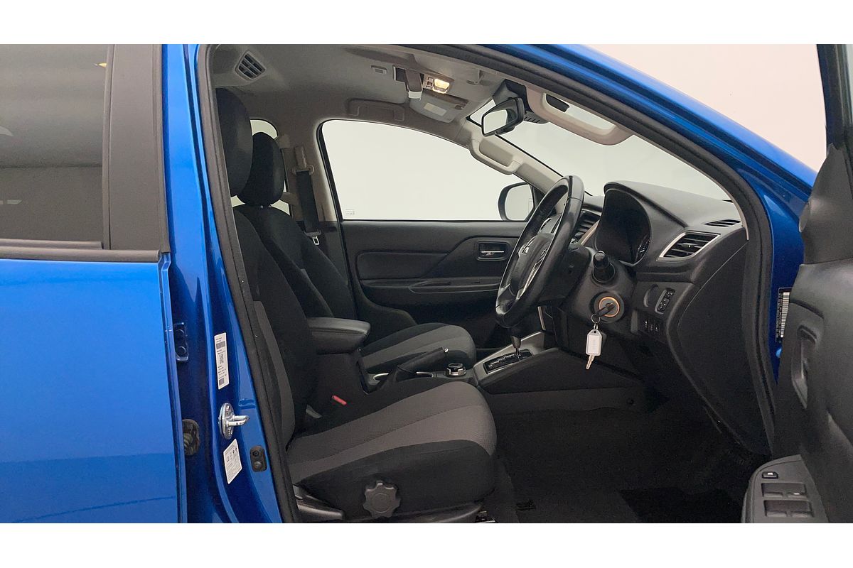 2020 Mitsubishi Triton GLX ADAS MR 4X4