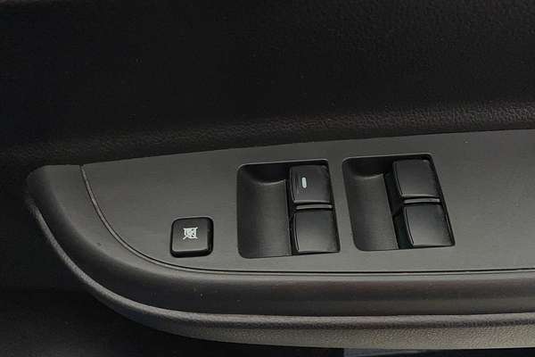 2020 Mitsubishi Triton GLX ADAS MR 4X4