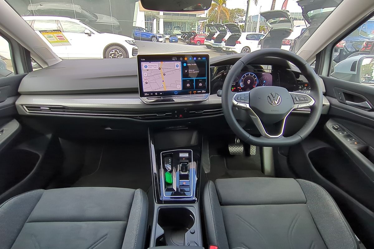2025 Volkswagen Golf 110TSI Style 8.5