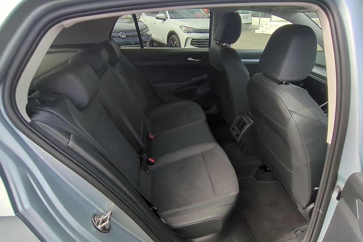 2025 Volkswagen Golf 110TSI Style 8.5