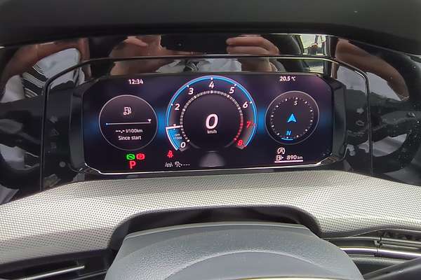 2025 Volkswagen Golf 110TSI Style 8.5