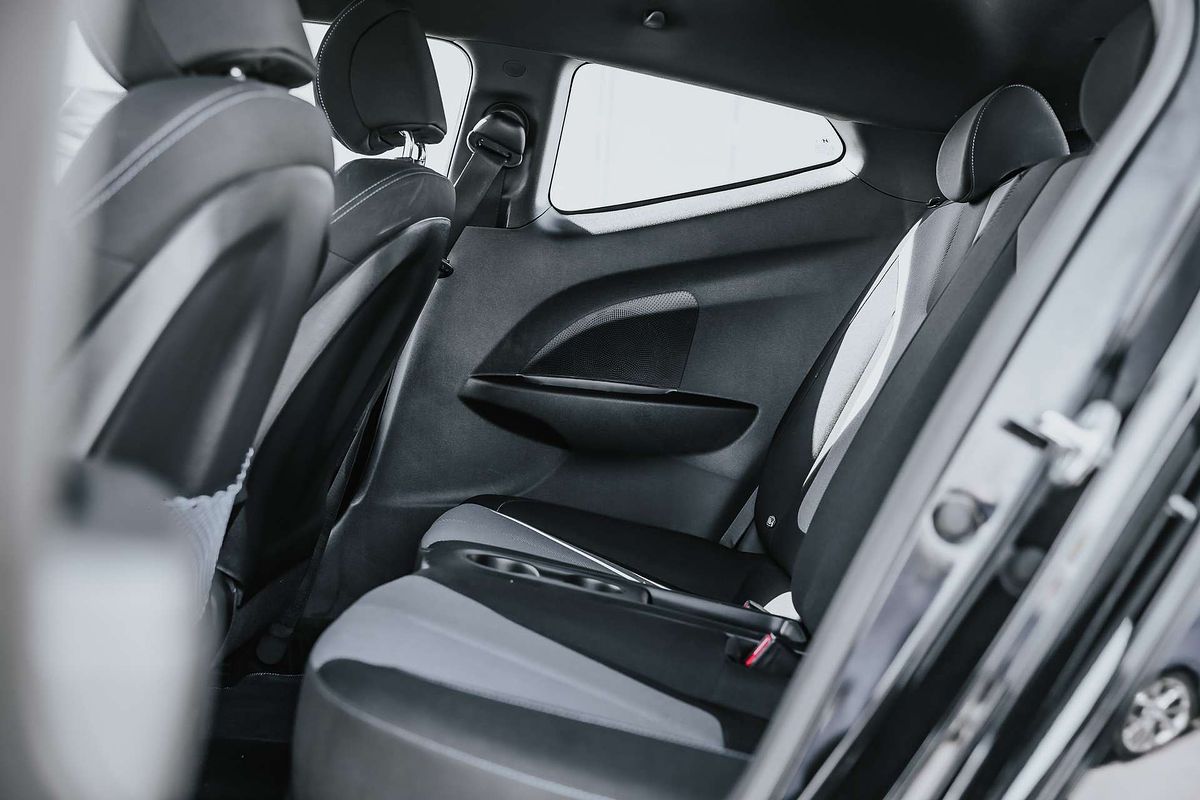 2019 Hyundai Veloster JS