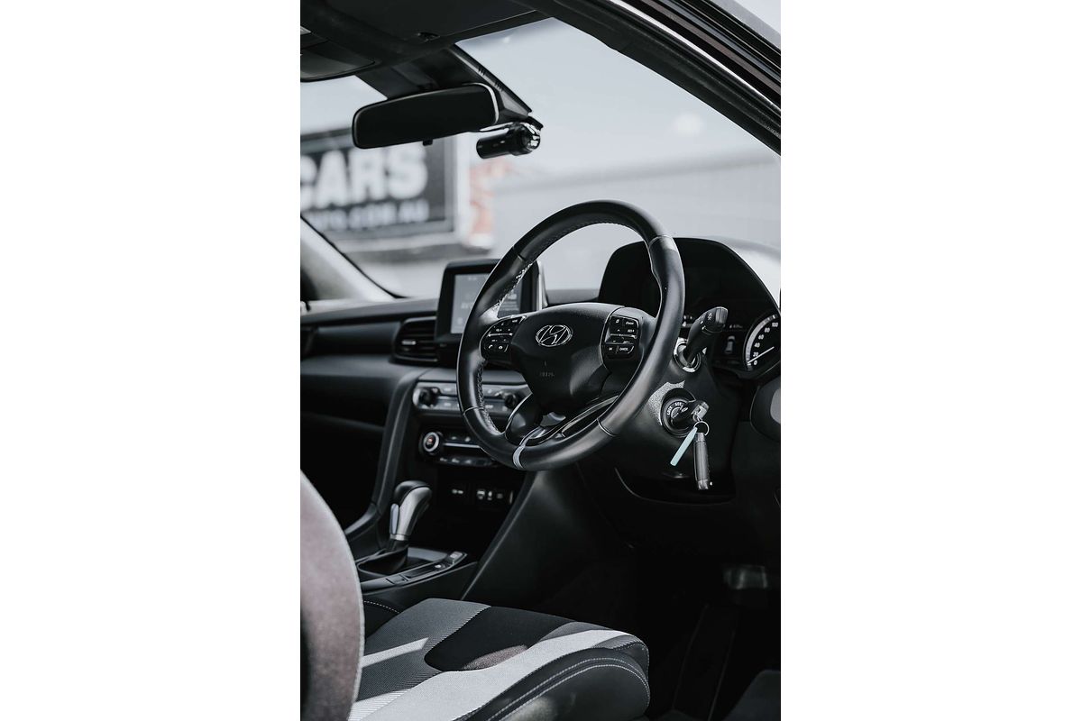 2019 Hyundai Veloster JS