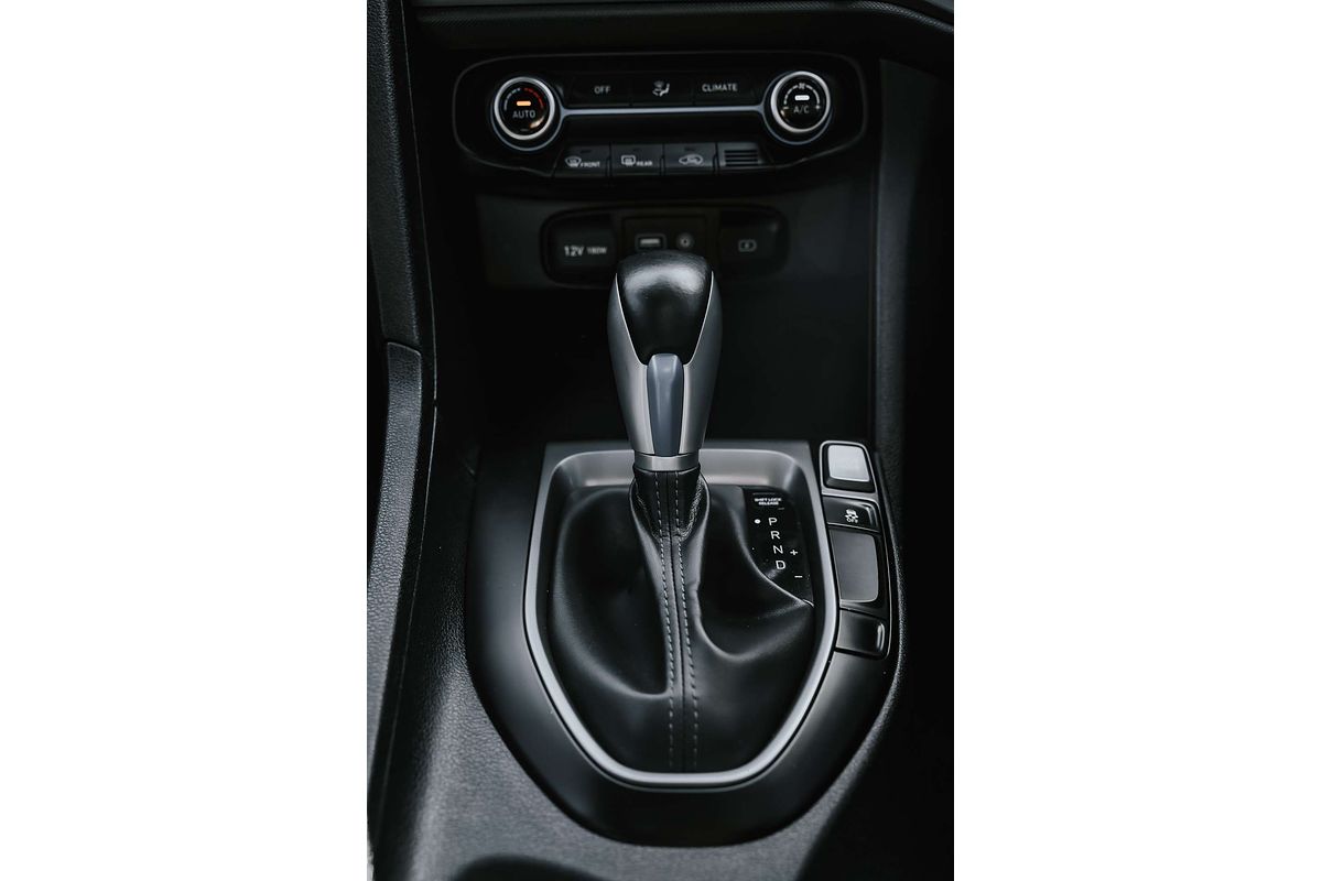 2019 Hyundai Veloster JS