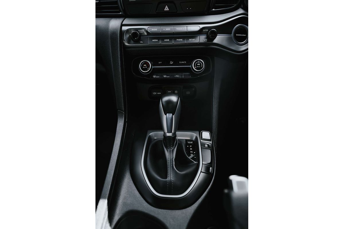 2019 Hyundai Veloster JS